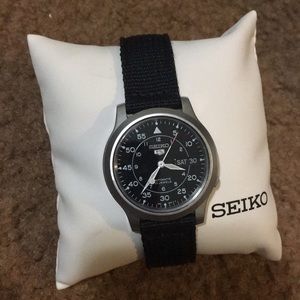 Seiko SNK809 Automatic watch
